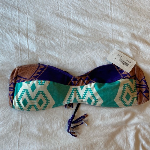 Billabong Other - NWT billabong bikini top